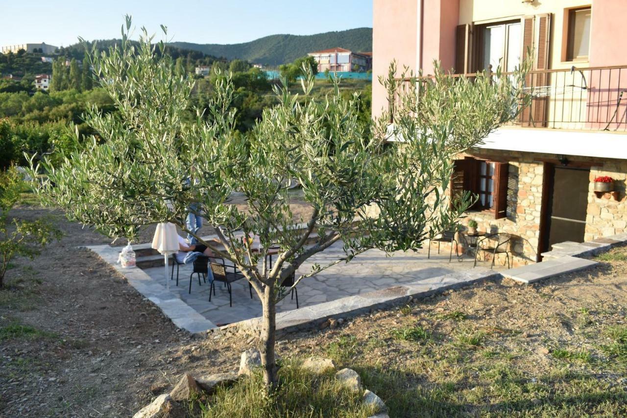Σπίτι διακοπών Geomelia Guest 1 & Geomelia Guest 2