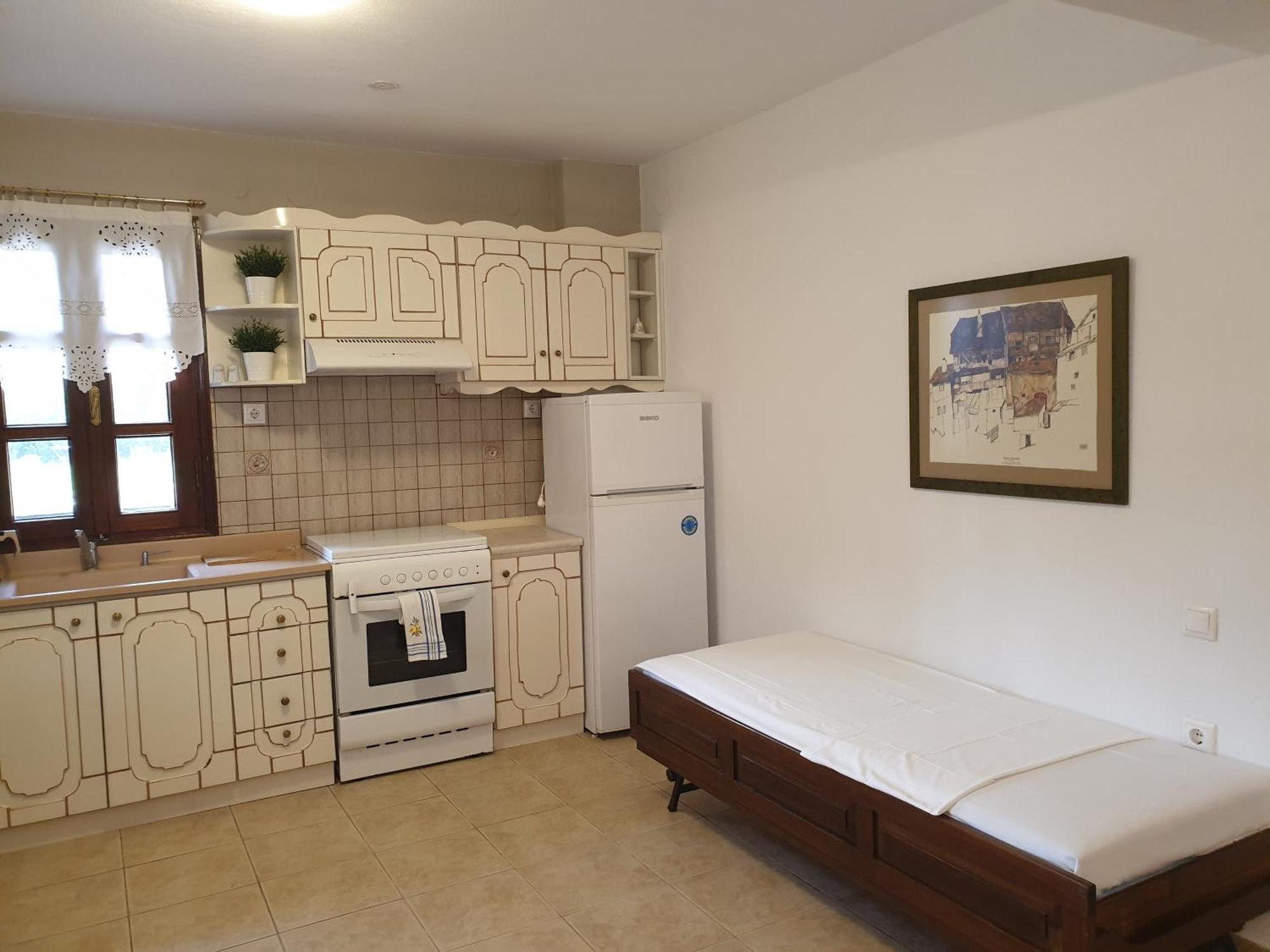 Geomelia Guest 1 & Geomelia Guest 2 Holiday home